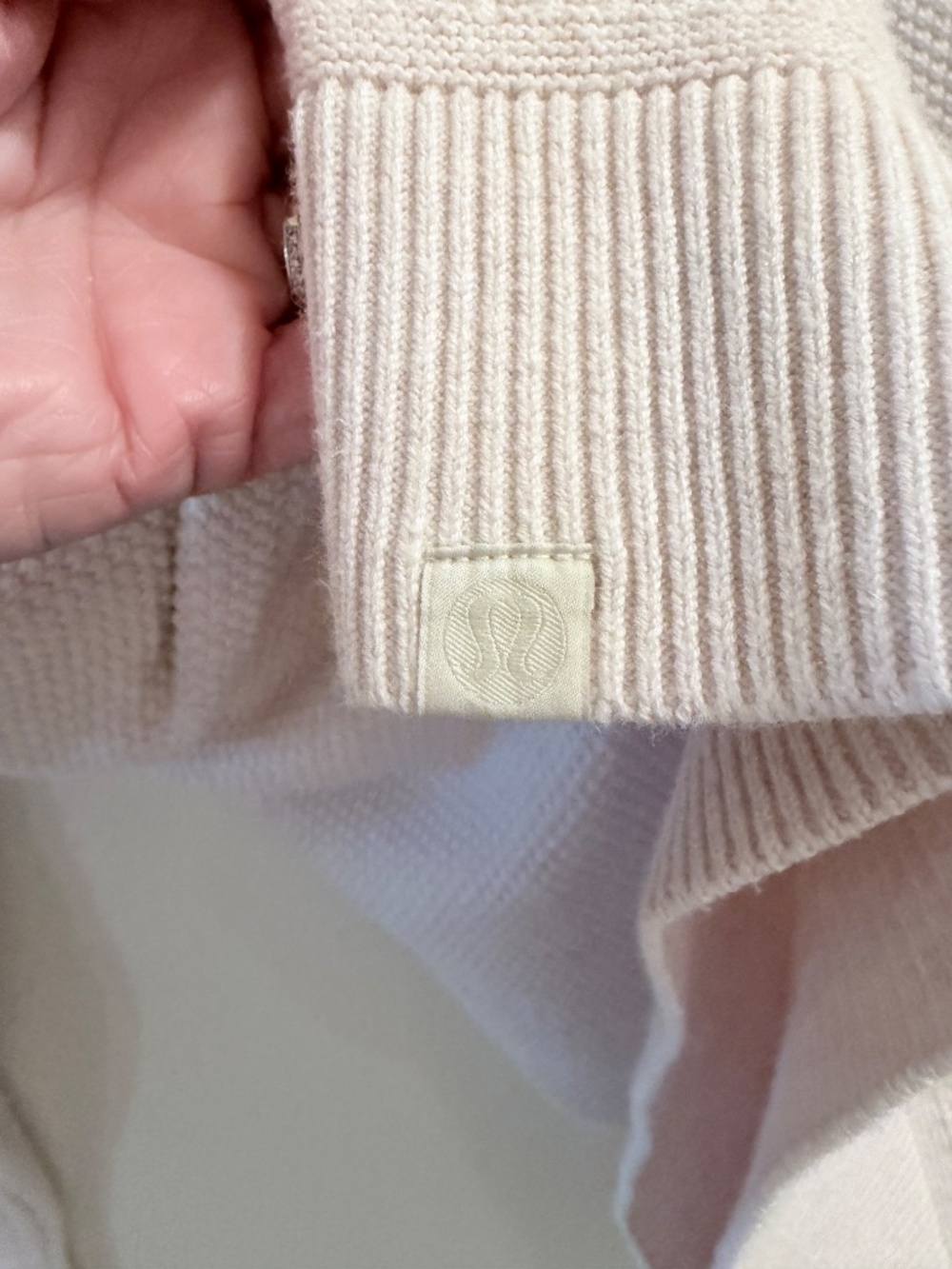Lululemon Textured Knit Classic-Fit Crewneck Sweater Menâs M Ivory - Picture 4 of 9